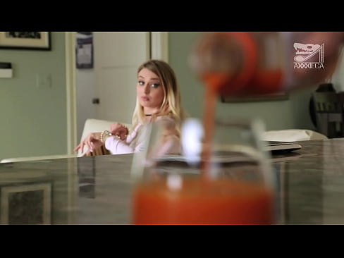 ❤️ Vroče dekle z velikimi joški in tesno pičko dobi kurac od poraženca, vendar zelo trdega ️ Slute na sl.tuberxxx.ru ️❤